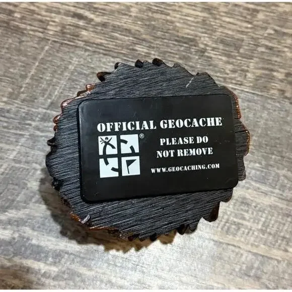 Official Geocache Container Secret Brown Pinecone Outdoor Trail Resin - Picture 2 of 4